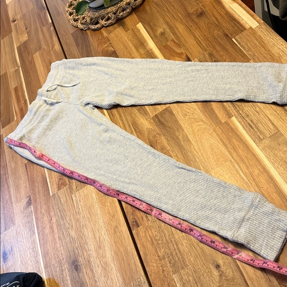 Girls two piece Old Navy sweatsuit, size 10/12 Worn once. Create bundle & save! - Picture 9 of 9